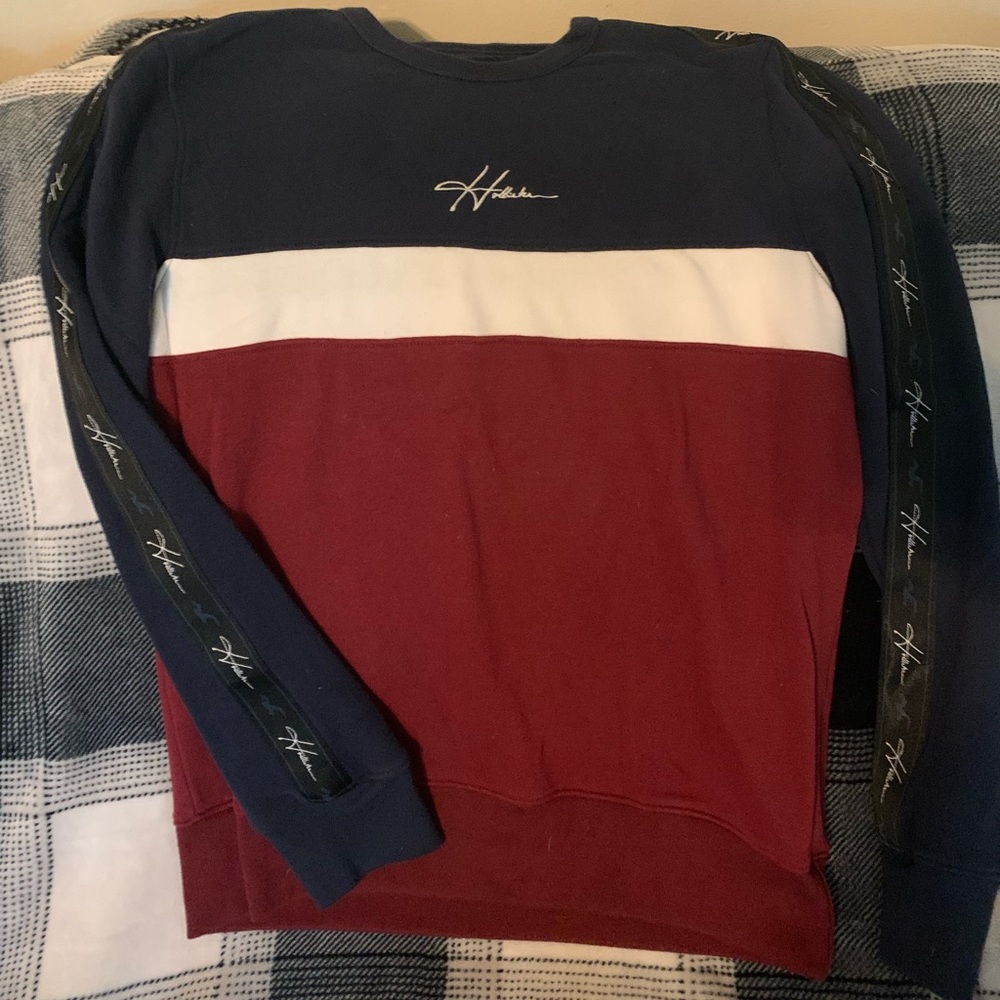 Hollister long sleeved shirt